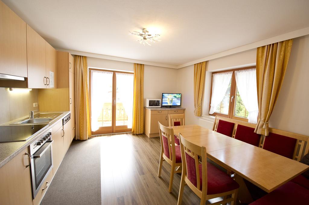 Chalet & Apartments Tiroler Bua Ахенкірх Номер фото