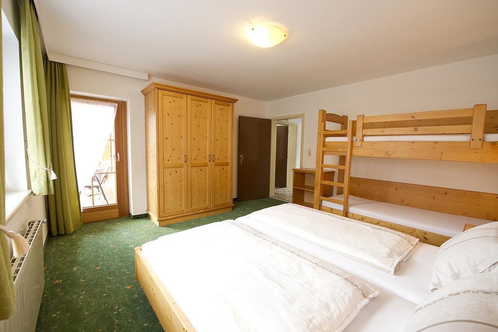 Chalet & Apartments Tiroler Bua Ахенкірх Номер фото
